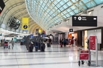 Inside Terminal 3 of the Lester B. Pearson Airport (Milan Suvajac)
